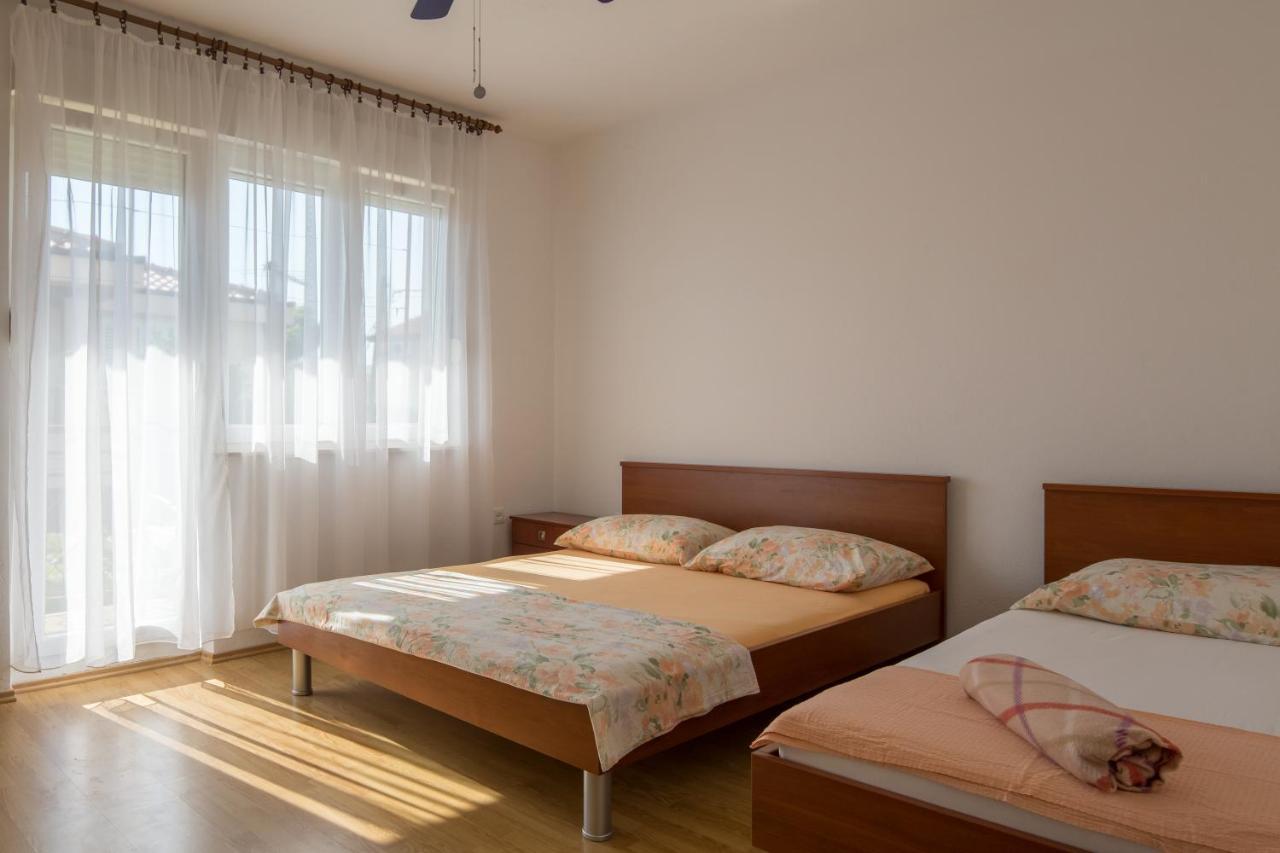 Apartment Pepica Trogir Exterior foto
